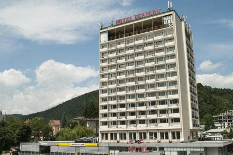 Grand Hotel Ceahlau Piatra Neamţ Buitenkant foto